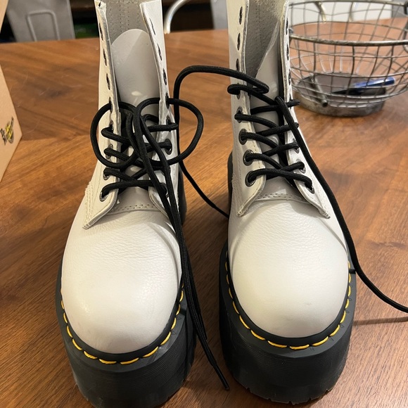 White Doc Martens. - Picture 4 of 7